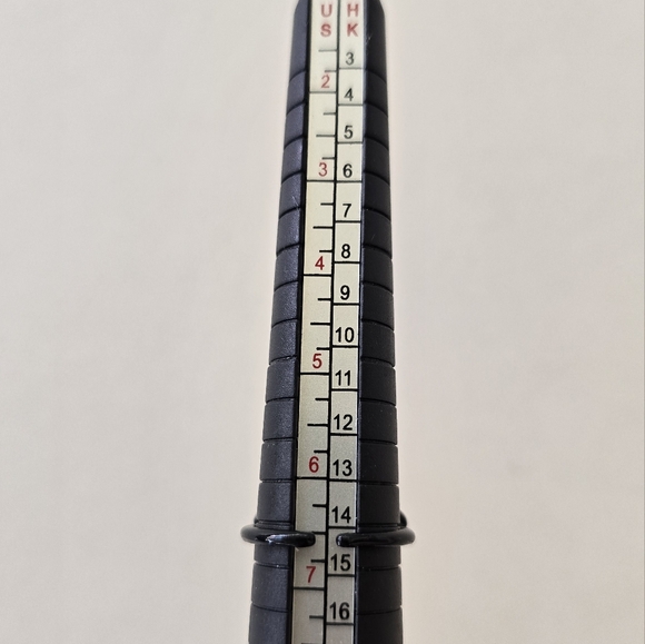 💀 Kuromi Monster Ring - Picture 8 of 9